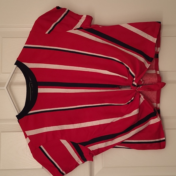 Crop top ( M) - Picture 1 of 5